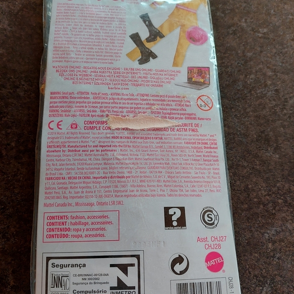 VTG Barbie Mattel Fire Fighter Costume Outfit Accesories Doll NOS - Picture 2 of 2